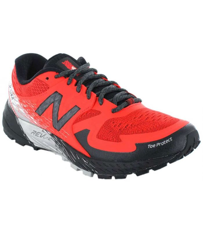 New balance summit kom red 2025