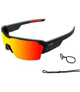 Gafas de sol deportivas Ocean Race negras con lentes polarizadas Red Revo y correa de neopreno.