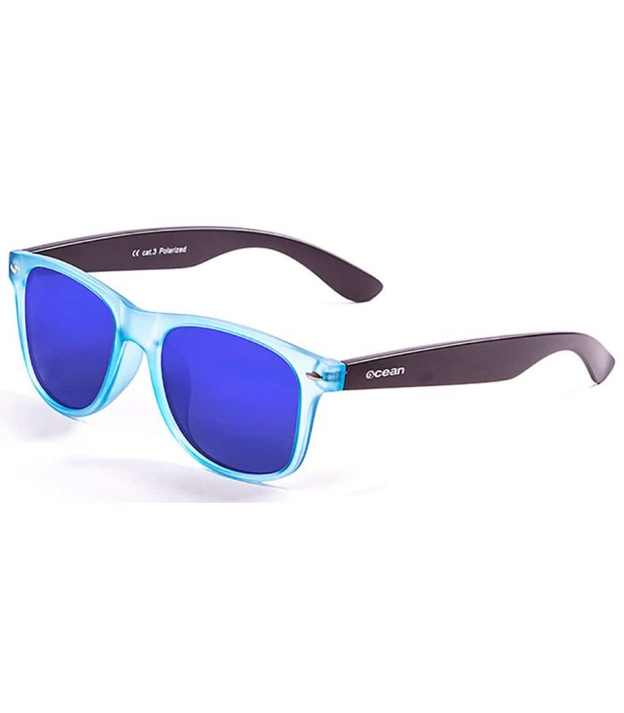 Gafas de sol Ocean Beach Wayfarer Blue Black con lentes polarizadas azul espejo y montura azul y negro mate.
