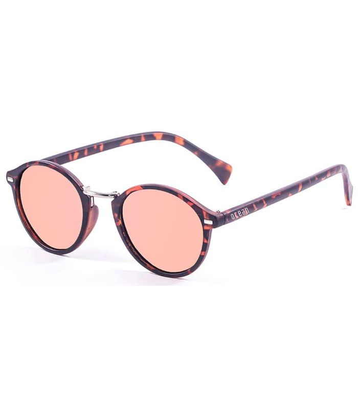 Gafas Ocean Lille Brown Smoke Pink: montura marrón mate, lentes espejo rosa polarizadas y protección UV100%.