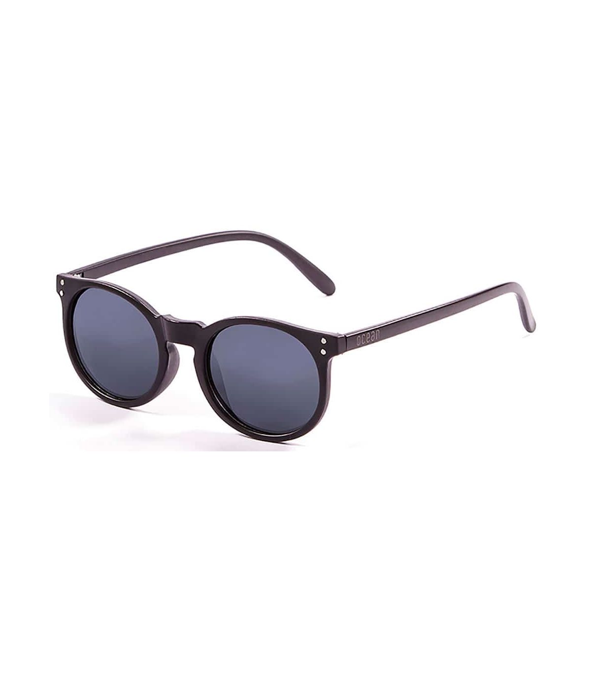 Gafas de sol Ocean Lizard Black Smoke: montura de acetato negro mate, lentes polarizadas ATOM y protección UV100%.