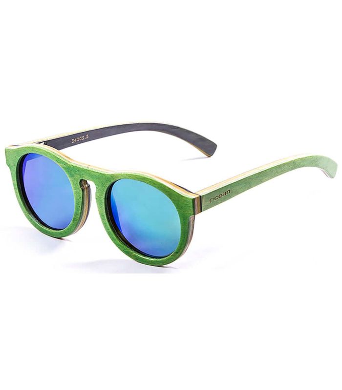 Gafas de sol Ocean Fiji Green con montura de bambú sostenible y lentes polarizadas de espejo verde protección UV.
