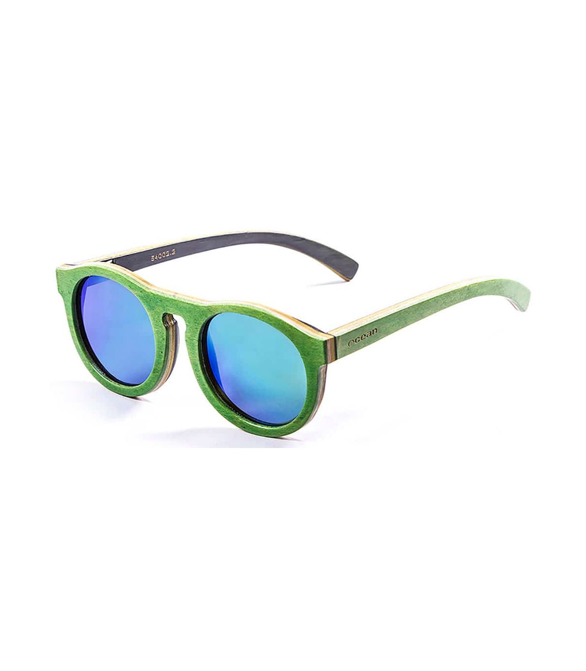 Gafas de sol Ocean Fiji Green con montura de bambú sostenible y lentes polarizadas de espejo verde protección UV.