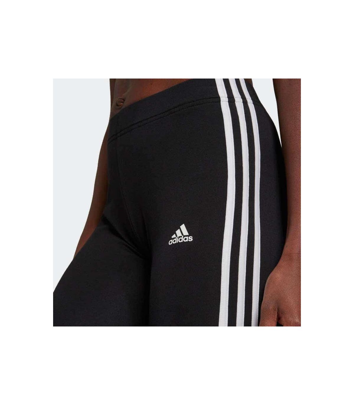 Pantalones técnicos running Adidas Mallas Cortas Essentials 3