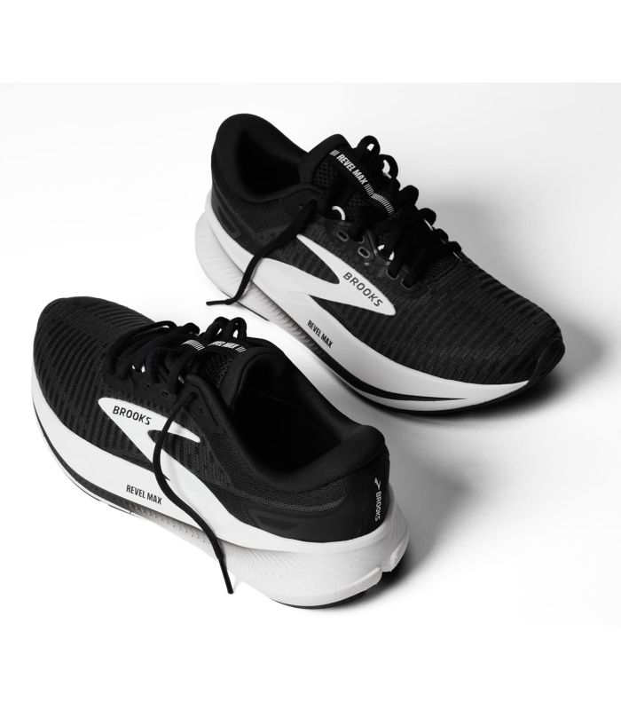 Brooks Revel Max Mujer | Malla Estriada y Tracción Direccional