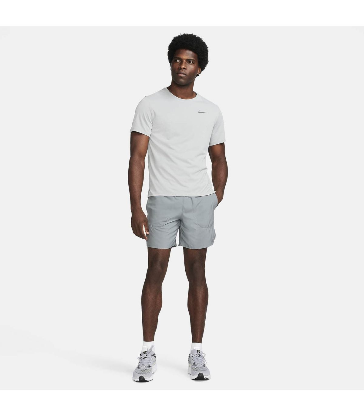 Nike Camiseta Running Dri-FIT Miller | Ergonomía y suavidad