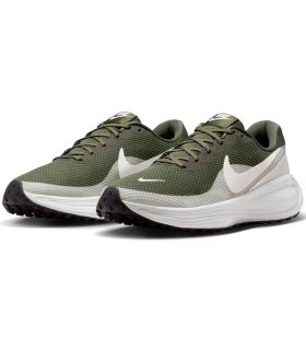 Nike Revolution 8 303