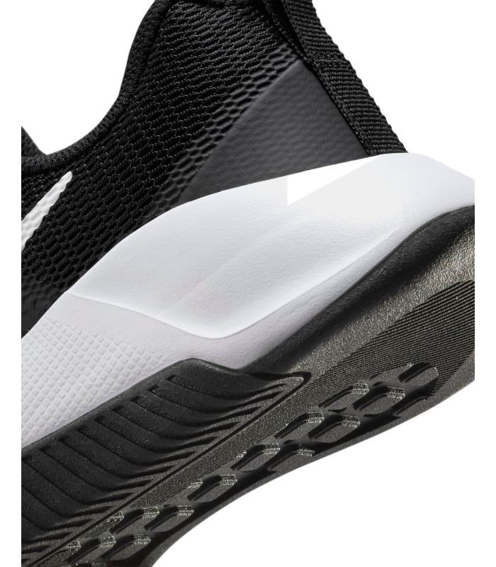Nike MC Trainer 3 | Base plana para pesas y antepié flexible