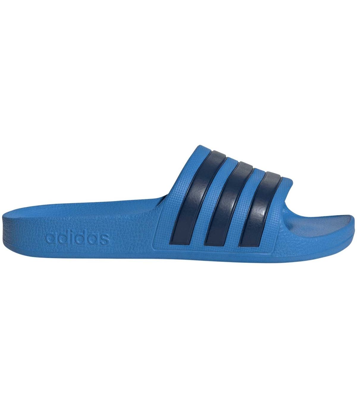 Chanclas Adidas Adilette Aqua Junior azul con tecnología Cloudfoam y secado rápido para piscina.