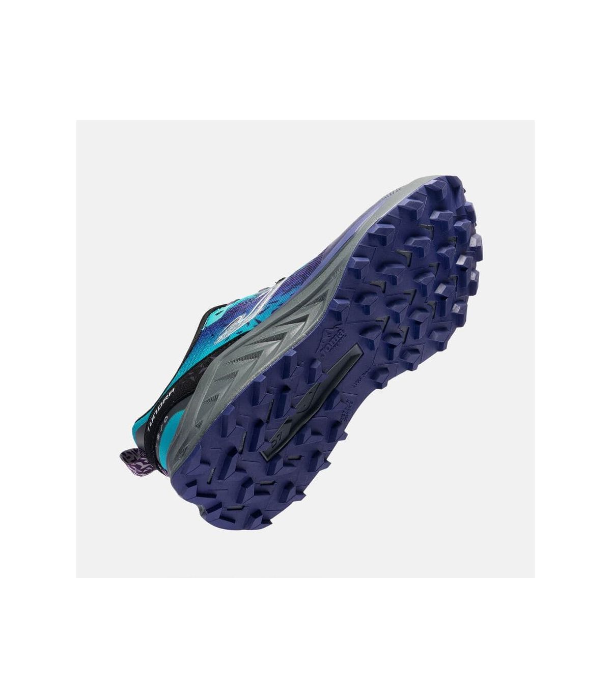 Joma Tundra 2615 | Tacos multidireccionales y caucho resistente