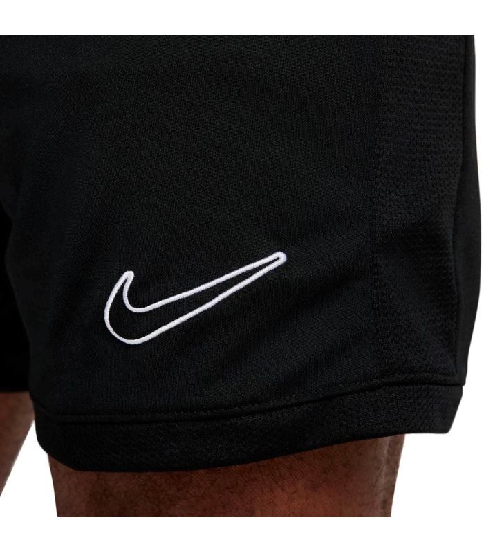 Nike Pantalón Corto Academy 25 | Paneles de malla y ligereza