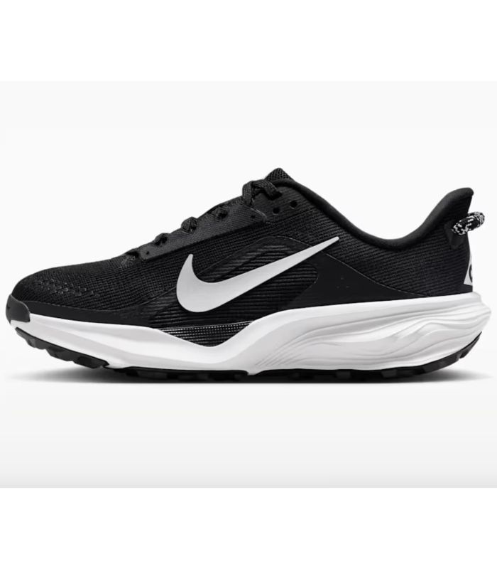 Zapatillas de trail running para niños Nike ACG Pegasus Trail GS en color negro con suela de gran agarre
