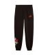Pantalón deportivo negro para niño Puma Ess Logo Lab Brand con cintura elástica y puños acanalados.